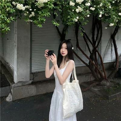 美丽俏佳人